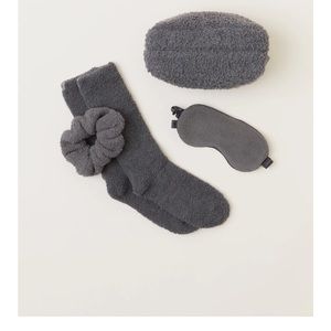 NWT Barefoot Dreams set: eye mask, hair scrunchie & socks - gray